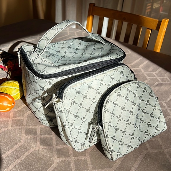 Lauren Ralph Lauren 3pc Cosmetic Bags - Picture 4 of 15